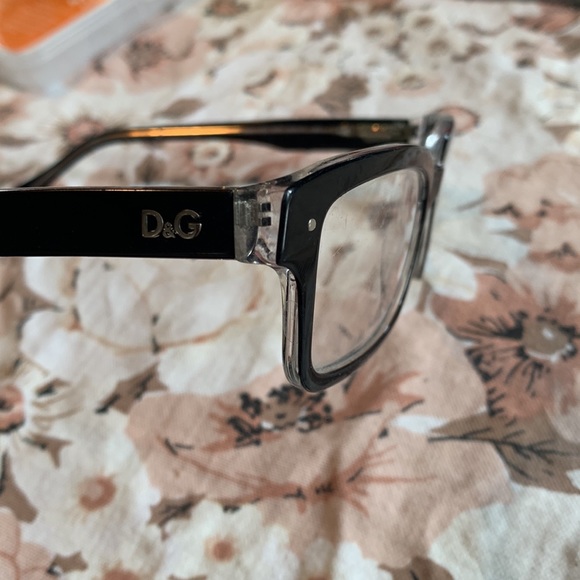 D&G eye glasses frames - Picture 5 of 6